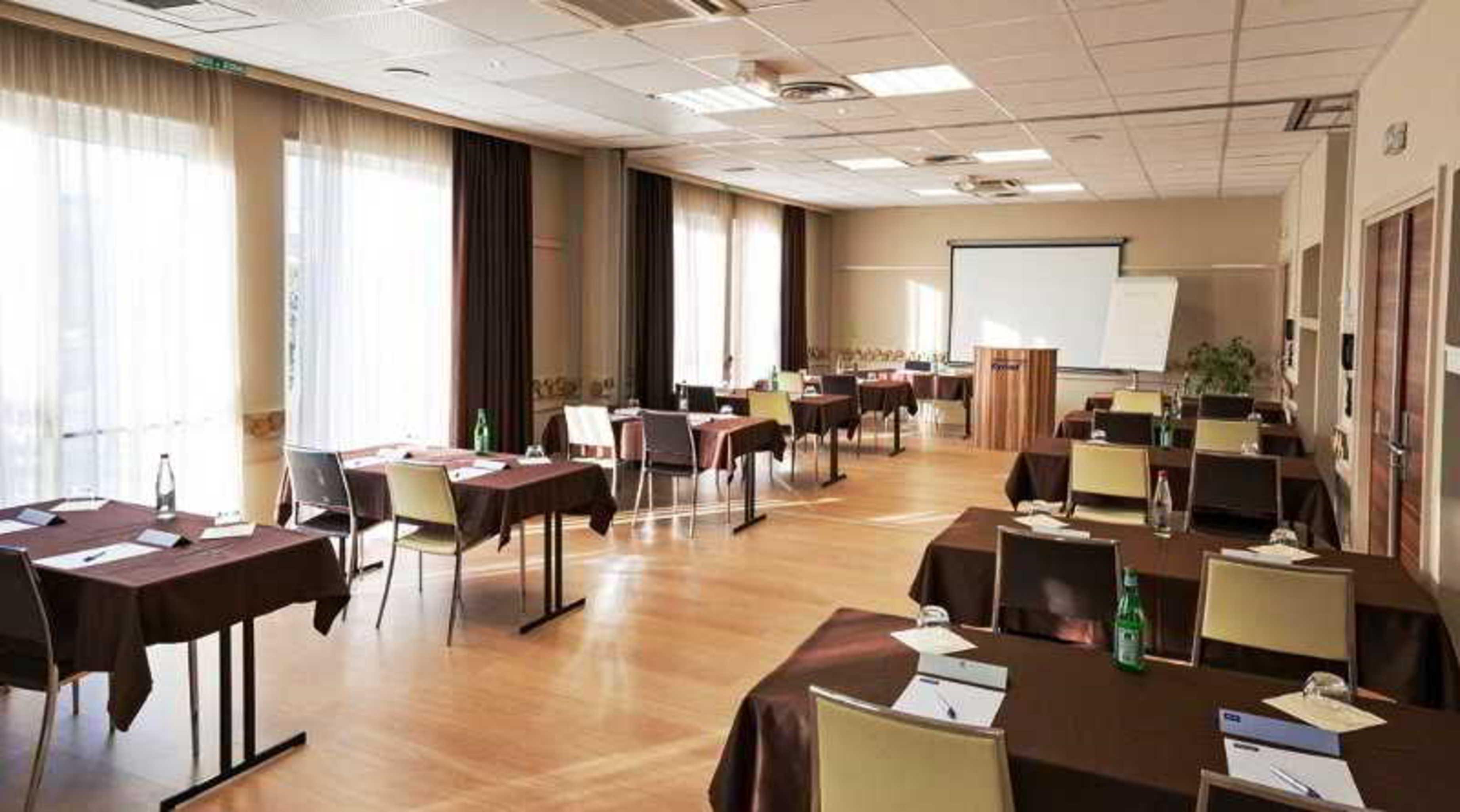 Hotel Ibis Styles Strasbourg Nord Palais Des Congres Schiltigheim Exterior foto